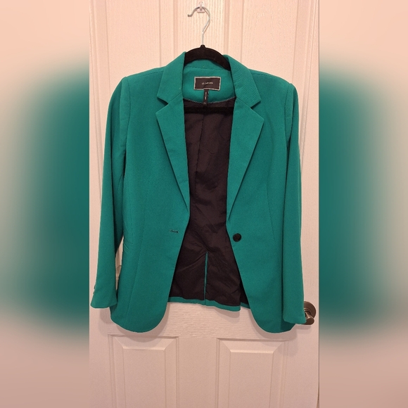 Blazer - Picture 1 of 5